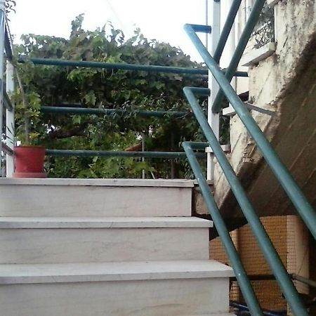 דירות Vrahati Cozy House 3 מראה חיצוני תמונה