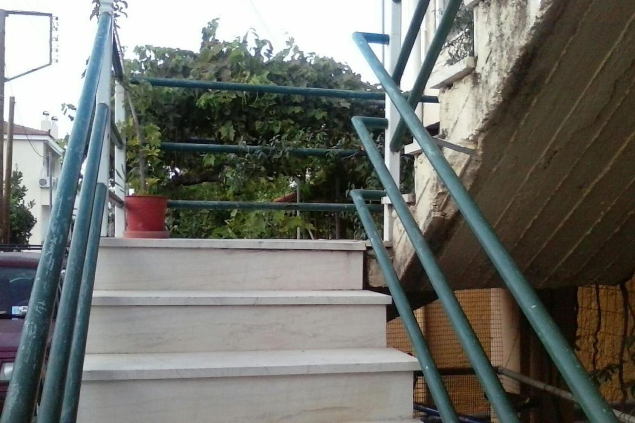 דירות Vrahati Cozy House 3 מראה חיצוני תמונה